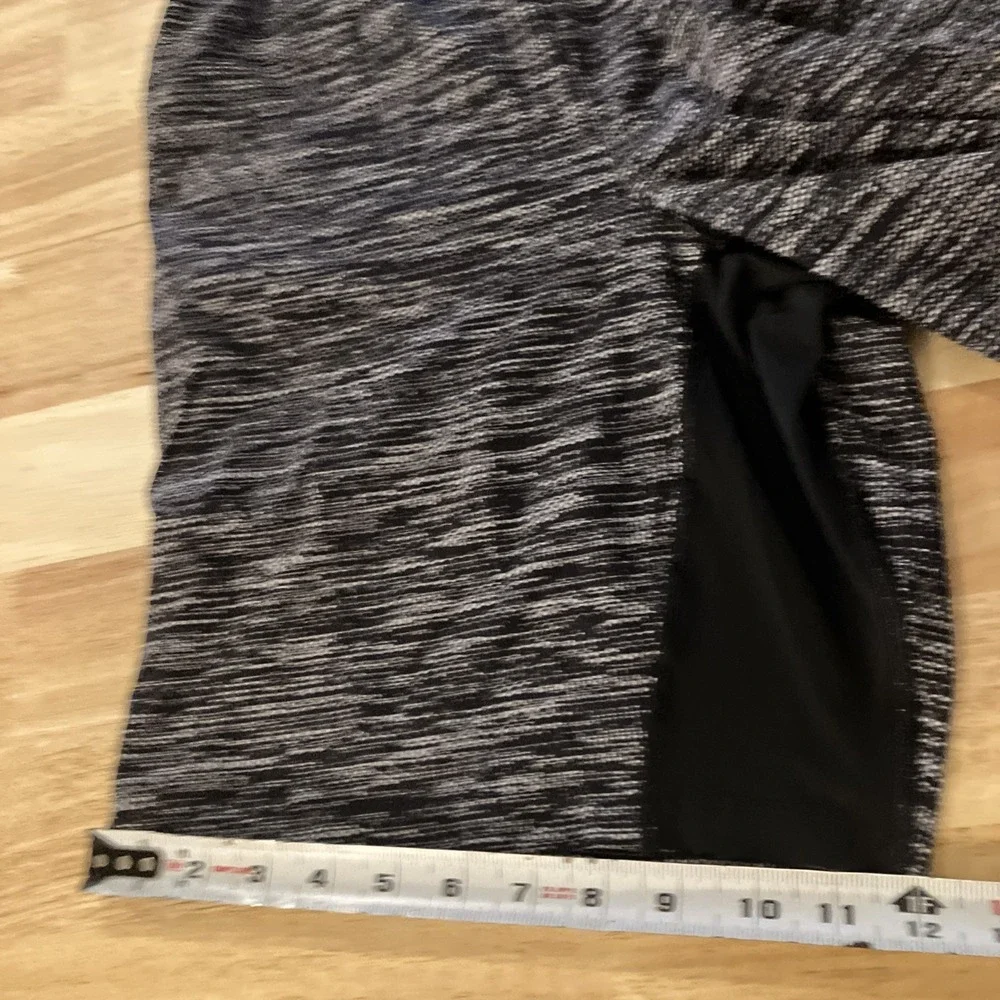 Lululemon T.H.E. Short Linerless Mens XL Black Athletic LM7AAWS